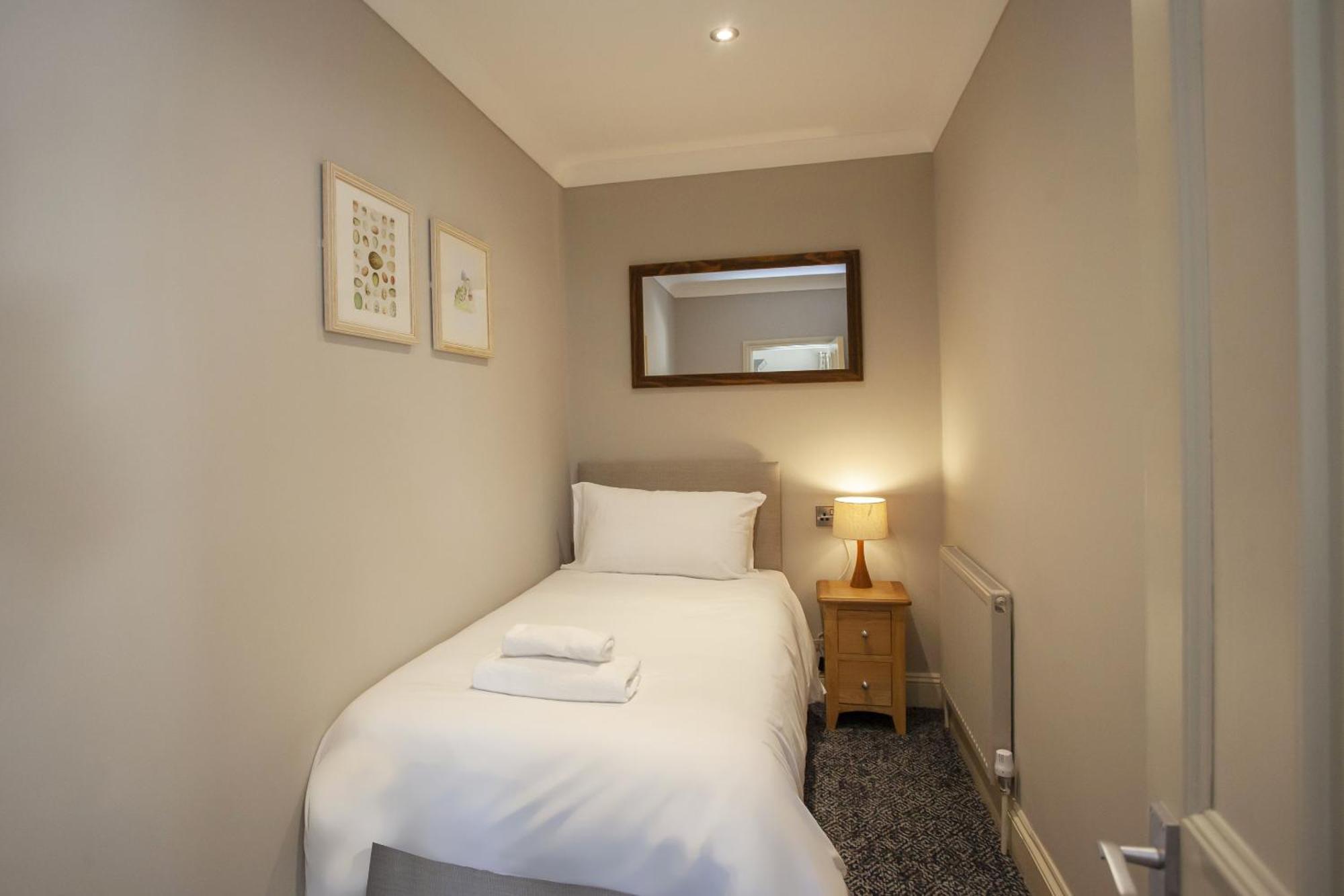 The Woodborough Inn Winscombe Zimmer foto