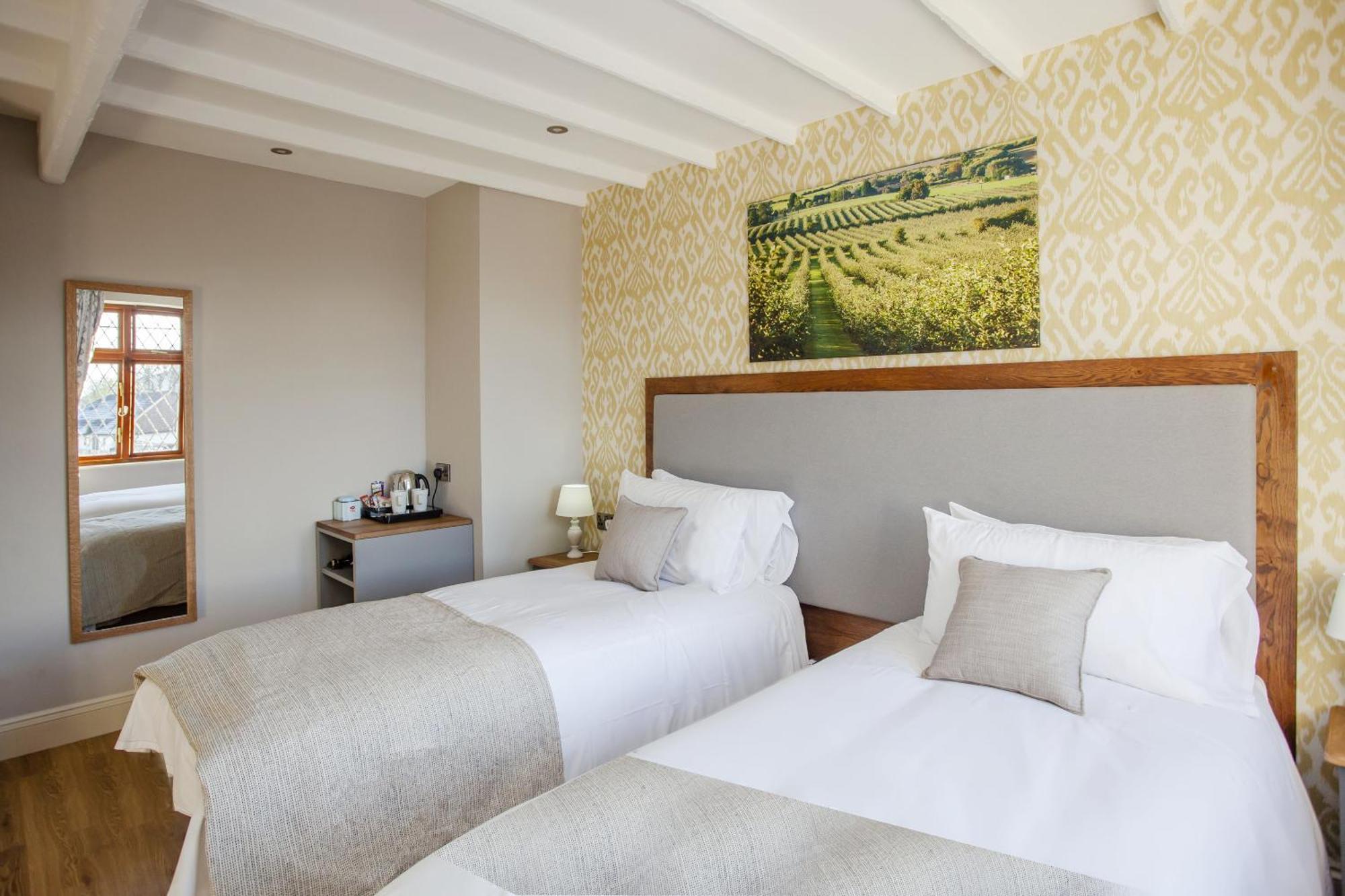 The Woodborough Inn Winscombe Zimmer foto